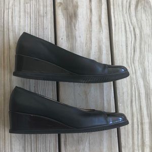 Salvatore Ferragamo wedges leather patent black 9N